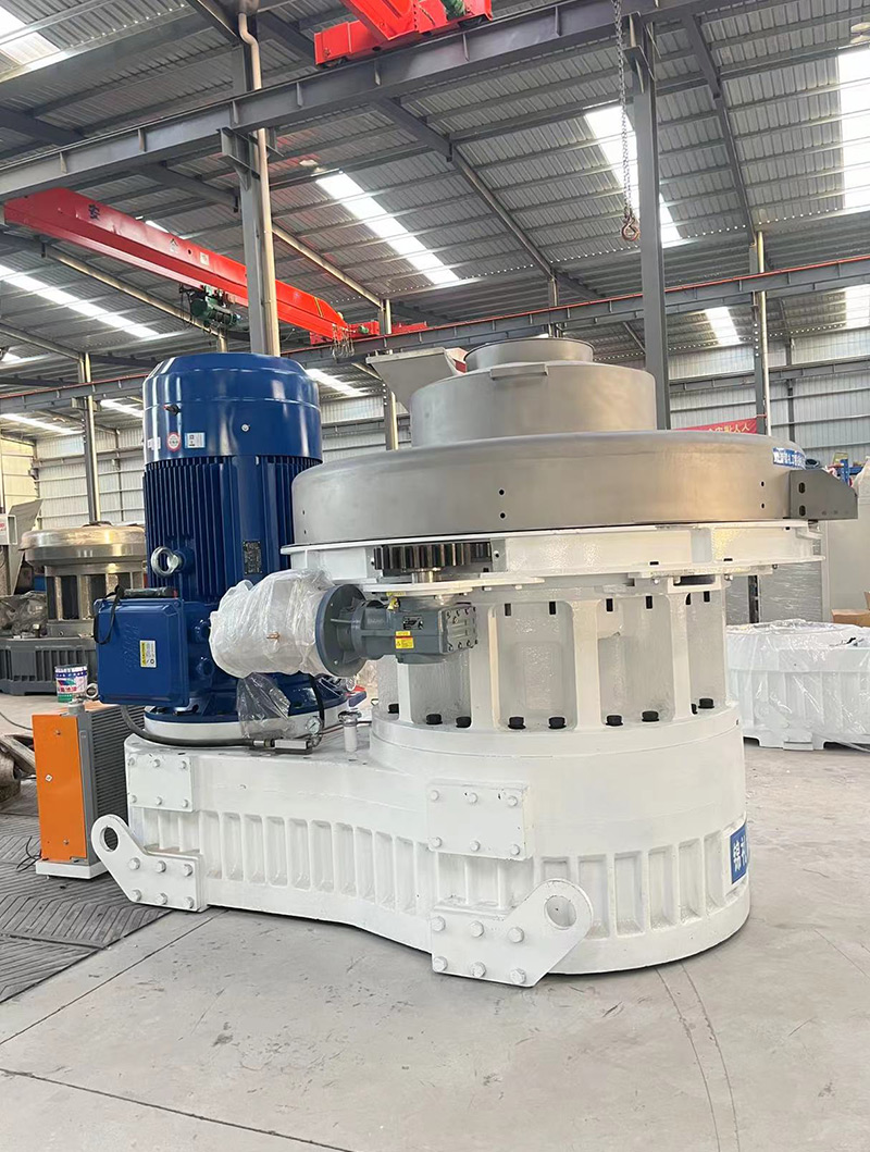 เครื่องอัดเม็ดชีวมวล