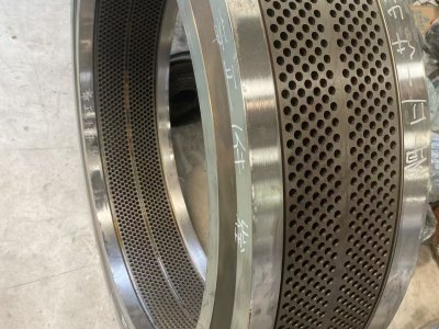 เครื่องอัดเม็ดตาย