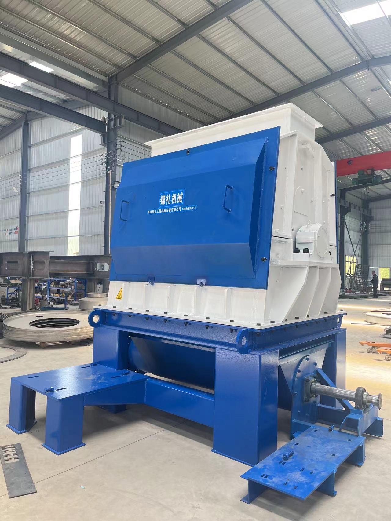 เครื่องบดไม้ค้อน.jpg เครื่องบดไม้ค้อน.jpg