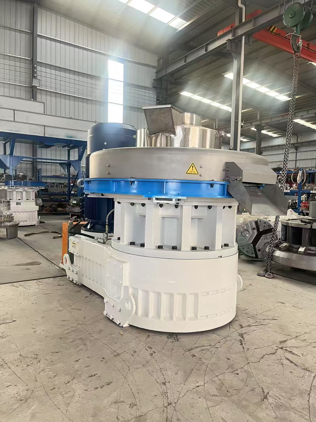 เครื่องอัดเม็ดแกลบ.jpg เครื่องอัดเม็ดแกลบ.jpg