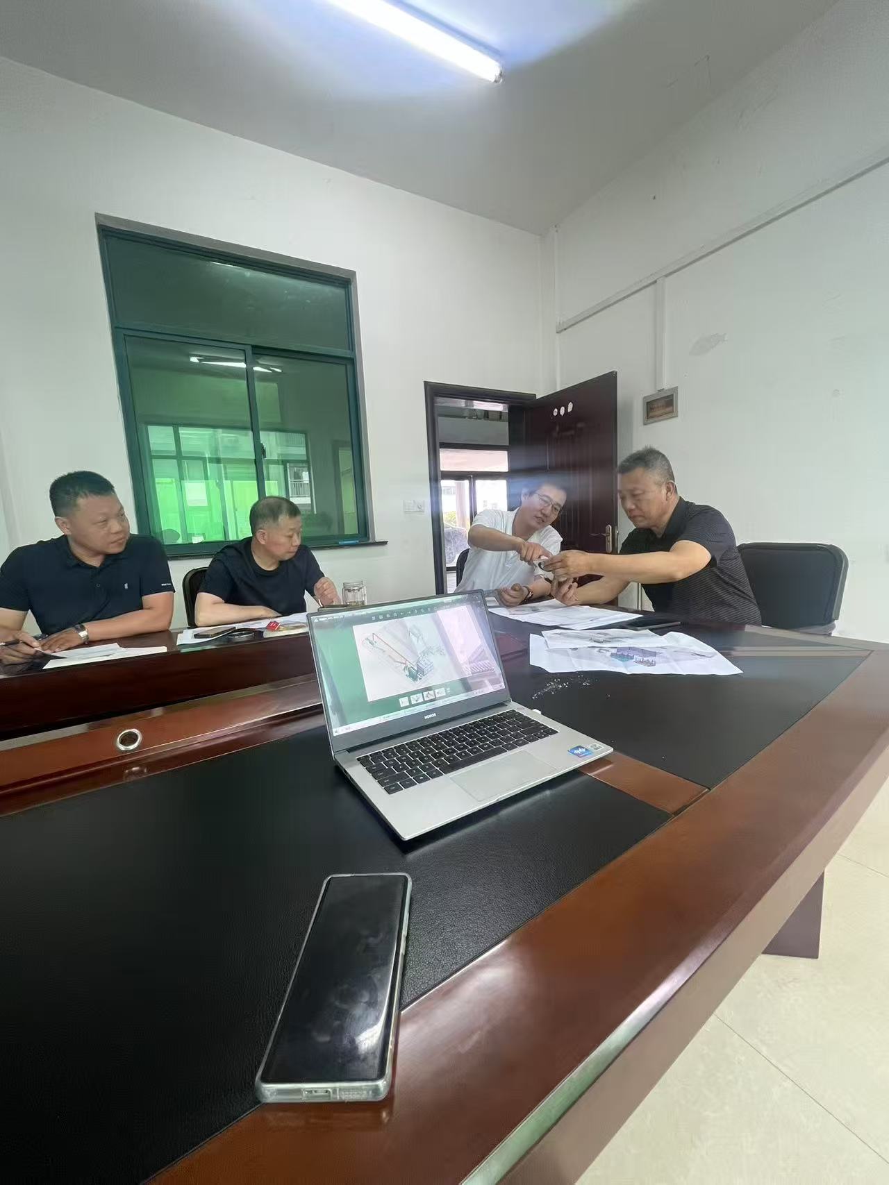 1750299941910754.jpg 1750299941910754.jpg